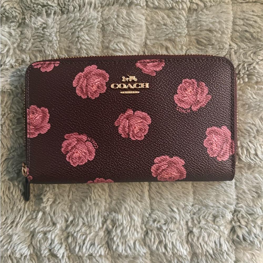 ❌SOLD❌Coach Brown and Pink Floral Wallet